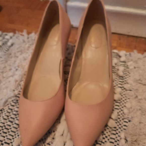Light pink kitten heels - Picture 3 of 5